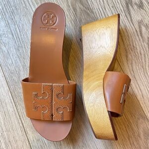 Tory Burch • Patty Leather Platform Wedge size 5.5